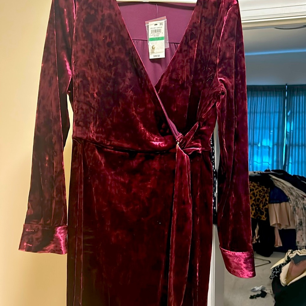 Maroon velvet wrap - Valentine’s Day!